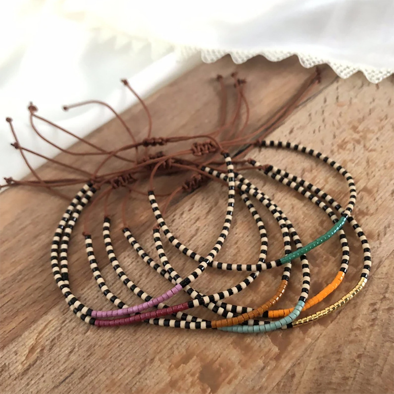 Miyuki Xiaomi Beads Black and White Beaded Friendship Hand Rope Simple Bohemian Style Girl Small Bracelet Girlfriend Gift Miyuki Xiaomi Beads Black and White Beaded Friendship Hand Rope Simple Bohemian Style Girl Small Bracelet Girlfriend Gift