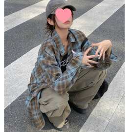 硫酸铜美拉蓝穿搭格子衬衫外套女秋季宽松慵懒松弛感级上衣衬衣