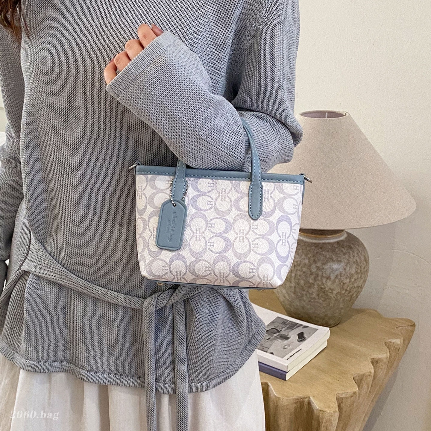 2026 nicho de moda de hombro simple bolso de cubo de viaje nuevo diseño de mochila de verano popular