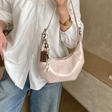 �|�м�ɫ���s���e2025�ﶬ�¿������㼑��L�μ�б��Ҹ�����Ů��