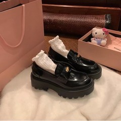 葡萄妈~牛皮版贵气小金币圆头皮鞋粗跟厚底单鞋一脚蹬乐福鞋女秋