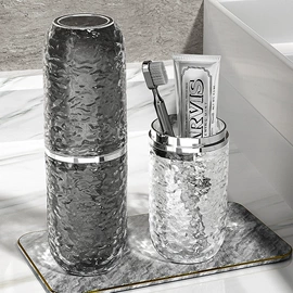 收纳盒;衣钩/挂钩;化妆品收纳盒