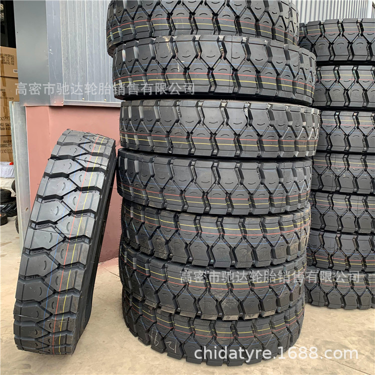 银宝货车轮胎1200R20矿花矿卡大车全钢丝轮胎1100R20耐磨