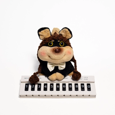 Nömrəli dayanma kartı — Handmade Original Bee Dog Girls' - mocha-brown-hat-bee-dog-piano-parking-sign