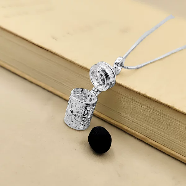 Antique Openable Vintage Magic Box Hollow Carved Necklace Women's Pendant Fashion Pendant Sachet Ball Pendant Collarbone Chain