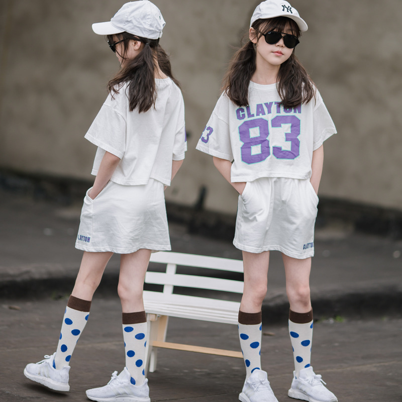 Traje de falda de tenis para niñas Traje de actuación de porristas deportivas para niños de verano Falda de estilo universitario para niños grandes