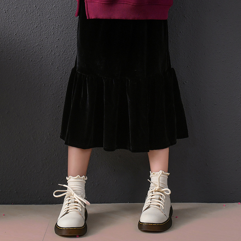 Falda de terciopelo negro café para niñas de dos colores otoño e invierno Nueva falda de estilo occidental para niños