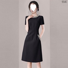 轻奢高级感黑色短袖连衣裙2024夏季新款女装洋气时尚减龄圆领裙子
