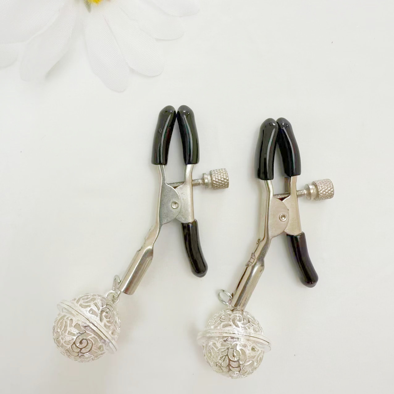 Nipple Clamps with Bell Pendant and Tassel, Red Silver Bell Design — detail image 9