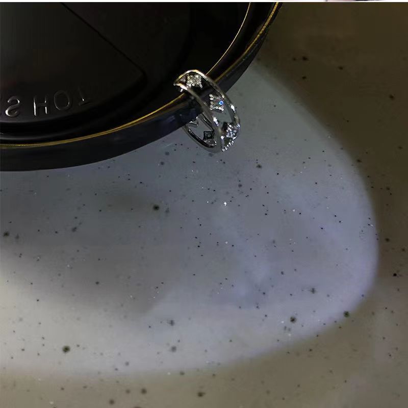 Cadena asimétrica borla oreja clip de hueso nicho diseño clip de oreja sin pendientes femeninos perforados en pendientes de estilo frío