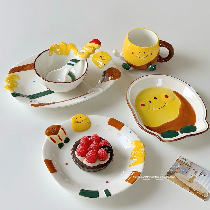 かわいい陶磁器の茶碗の碗の皿のセットの女子学生の高い顔の値のヨーグルトの碗の朝食の碗の家庭用ネットの赤い食器の皿の碗|undefined
