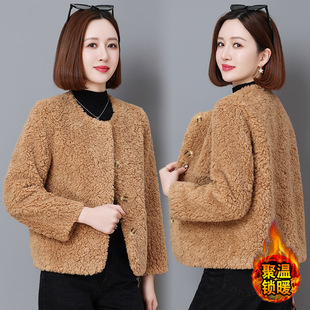 ���洩Ƥëһ�w�~���_������Ů�ﶬ������ꋌ���bС���L�I�ڱ�ů