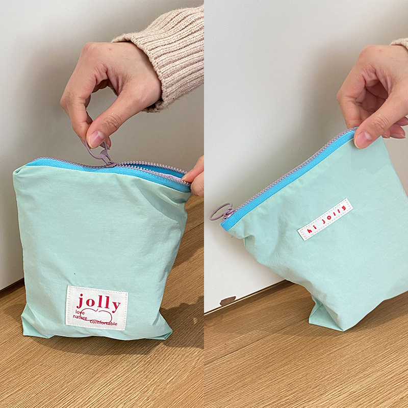 수직 동전 지갑 물 녹색