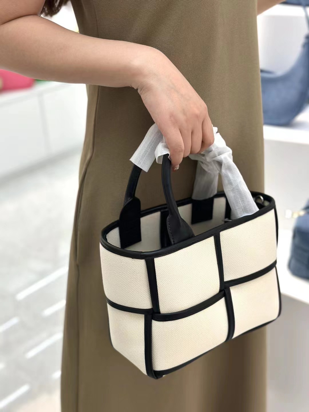 帆布黑