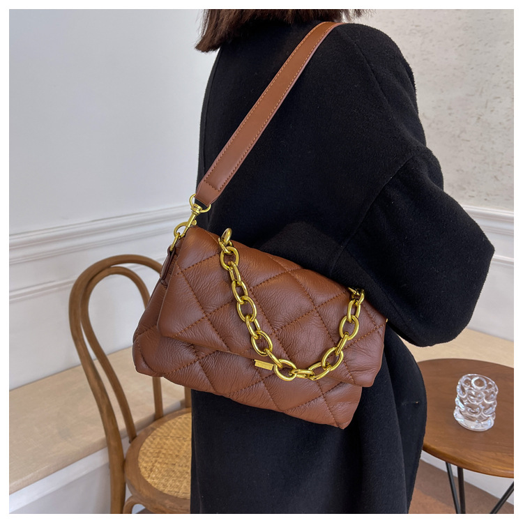 Rhombic Embroidery Thread Soft Noodle 2021 New Trendy Autumn Winter Retro Womens Bag French Textured Chain Bag Crossbody Commuter Bagpicture10