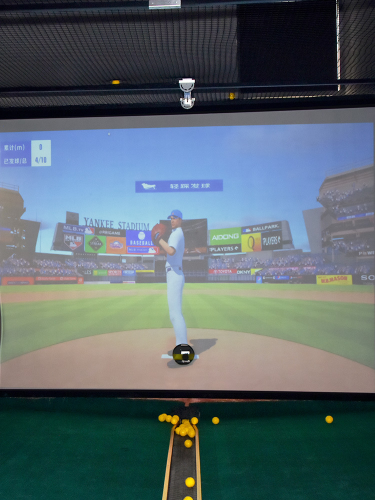 Práctica individual en interiores Béisbol Fitness Deportes digitales Entretenimiento Ocio Sala de experiencias de simulación Inversión de entrenamiento comercial a gran escala