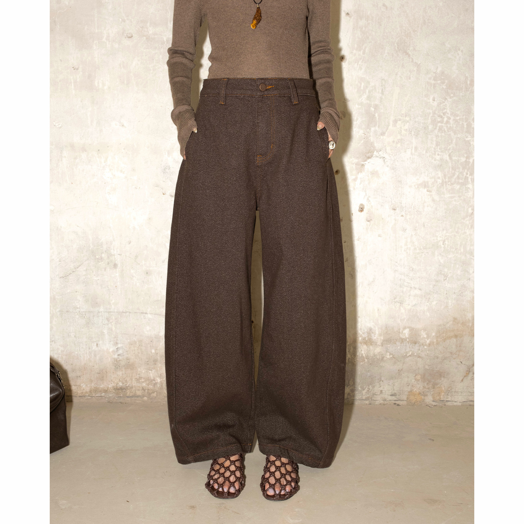 【显瘦神裤加绒加厚】内赫老钱风色织肌理休闲牛仔裤女秋冬257368