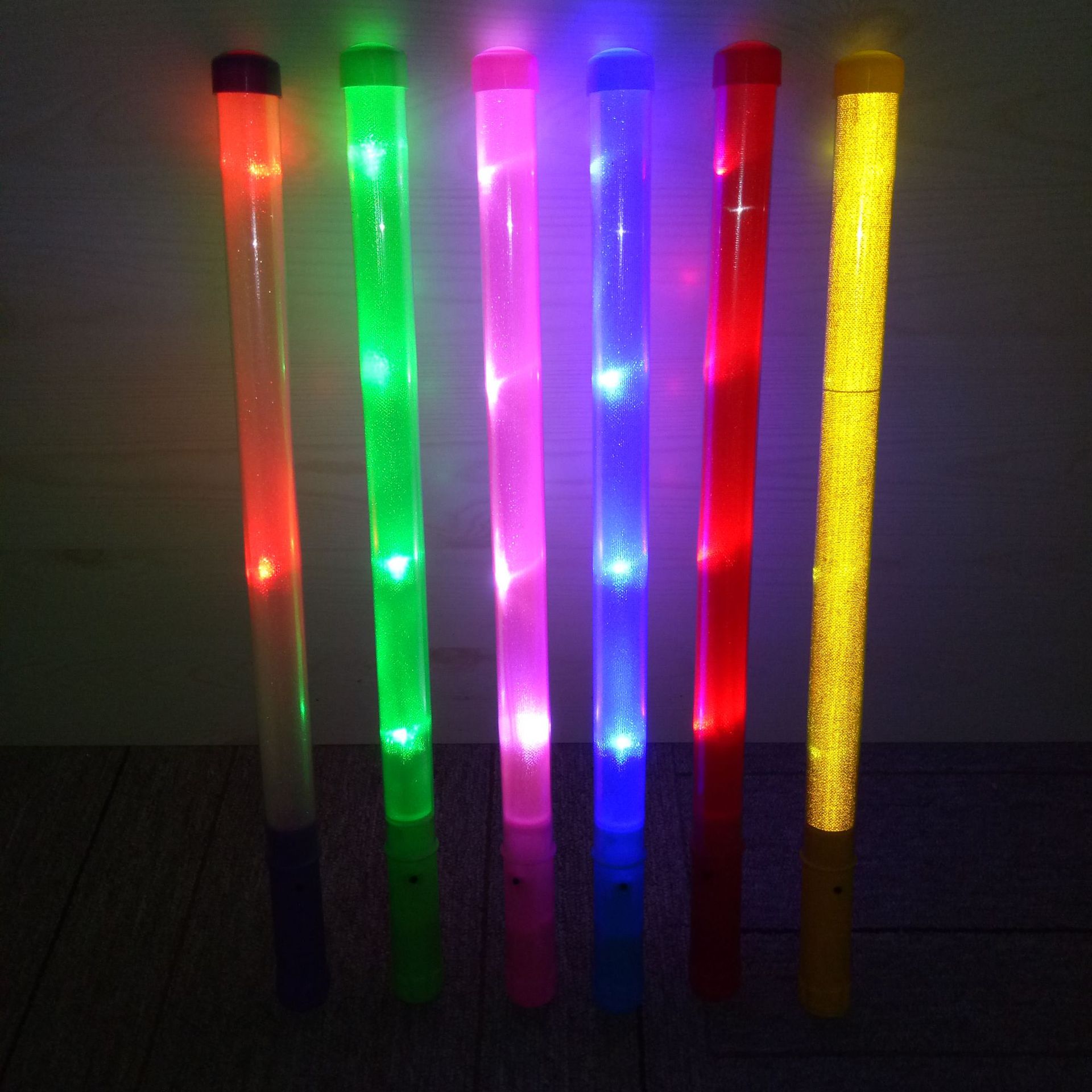 Concierto luminoso palo 46cm electrónico LED Flash Stick plástico largo recto brillante en la noche