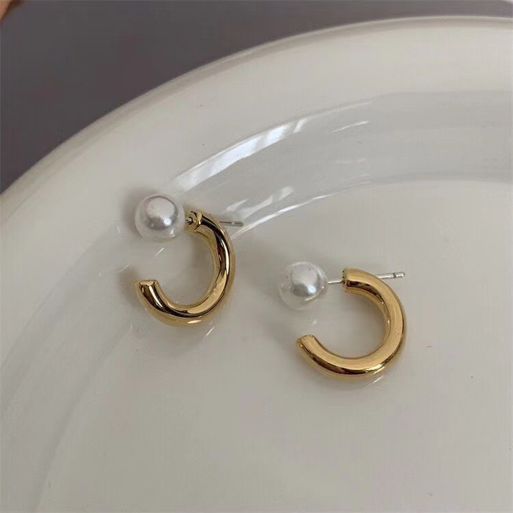 Fashion Geometric Copper Artificial Pearls Ear Studs 1 Pair