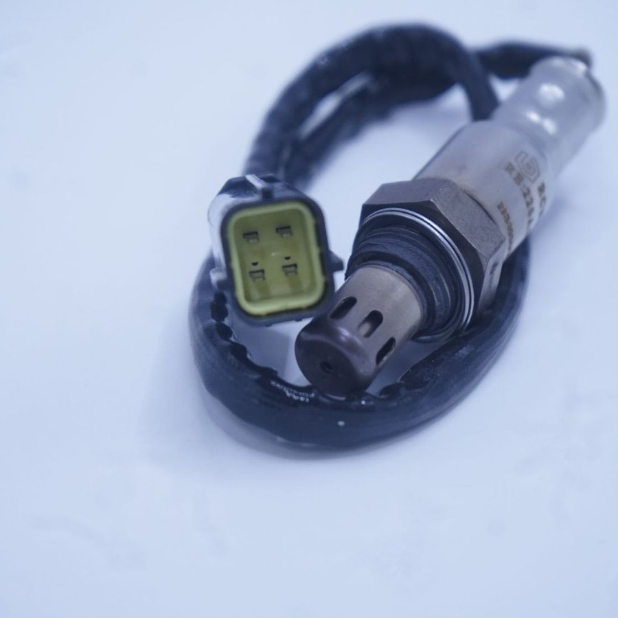 Aplicable al sensor de oxígeno delantero y trasero de Nissan Yida Yidaxuan