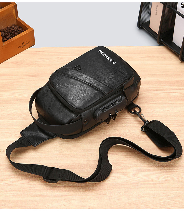 Men's chest bag, casual water-repellent single-shoulder crossbody bag, men's high-end outdoor travel bag, cycling bag, storage bag undefined