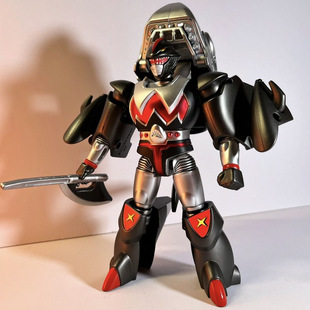 [Collector's Edition] Iron Armor Xiaobao Shark Chili Deformable Toy Hand Model Gift Collection Childhood