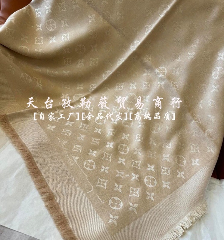 羊毛真丝金银丝围巾大方巾中薄款四季佩戴款秋冬保暖款女旅游披肩|undefined