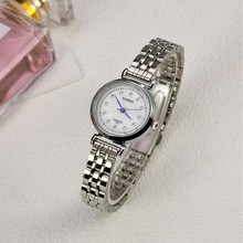 ����ֵʱ��ʯӢ������챬������СԲ�̸ִ��ֱ�Ů��С�������԰�