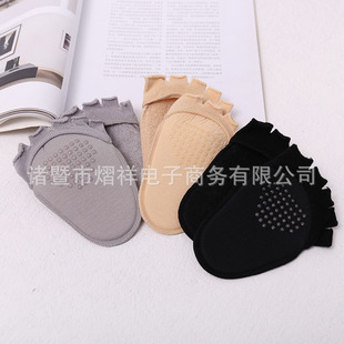 Five-finger socks women's half-Palm socks with sponge pad silicone anti-slip point half-foot cotton socks forefoot high heels socks