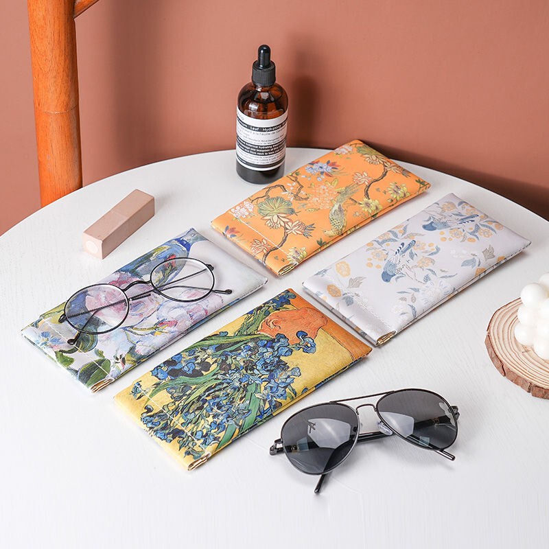 New Original Glasses Bag Sunglasses Sunglasses Glasses Storage Box Compression-resistant Portable Automatic Closed Glasses Storage Bag New Original Glasses Bag Sunglasses Sunglasses Glasses Storage Box Compression-resistant Portable Automatic Closed Glasses Storage Bag