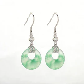 项链;戒指;耳环