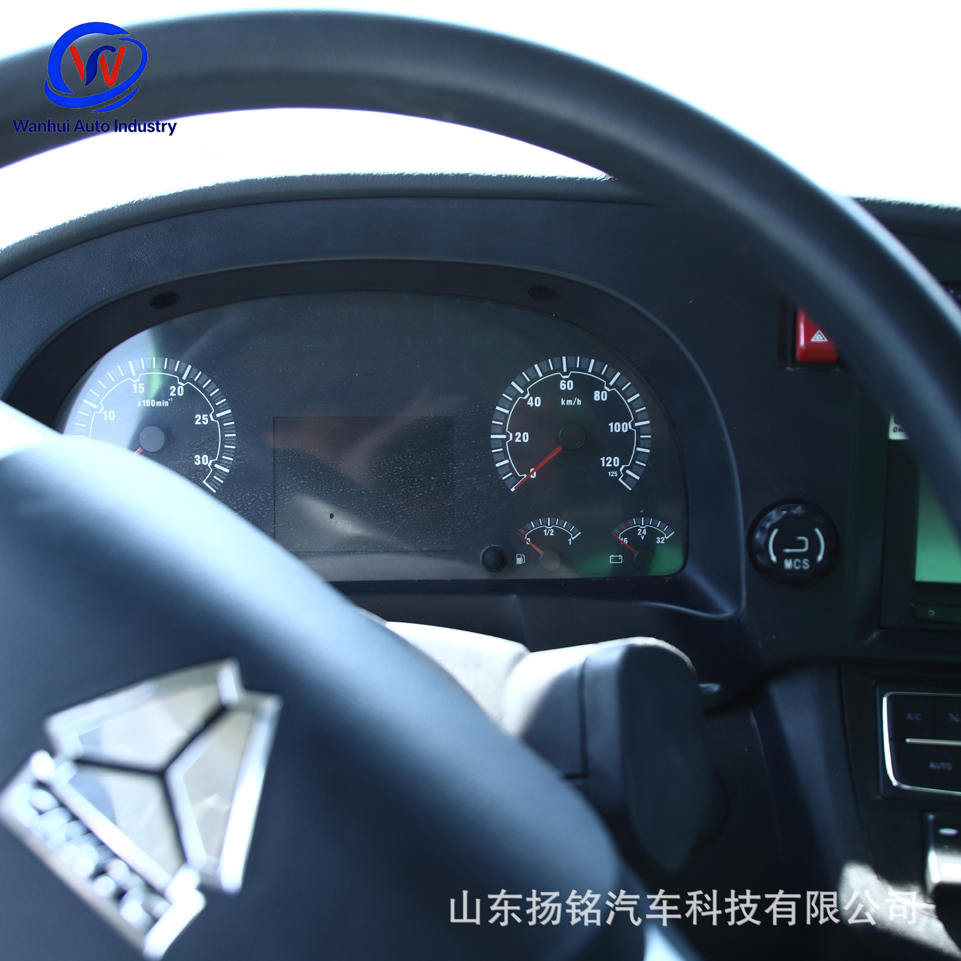 Sinotruk Shandeka Front-Four-Wheel-Drive and Rear-Eight-Wheel-Drive Engineering Vehicle, 380 Horsepower Dump Truck for Transporting Gravel and Sand