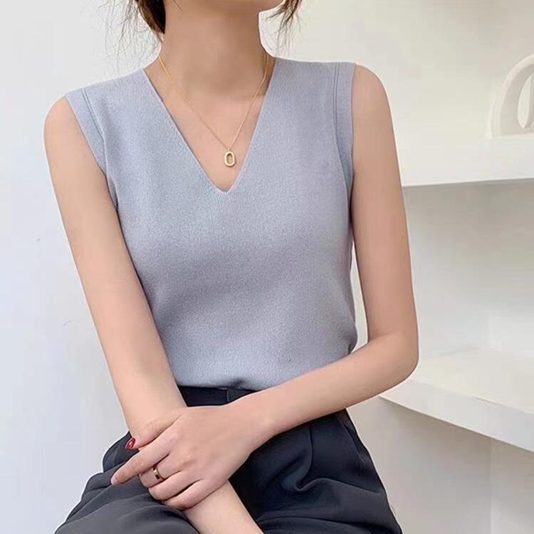 Vest Women's Summer Outer Knitwear V Neck Sleeveless Suit with Bottoming Shirt Fashionable Ice Silk Suspbottomer Top
