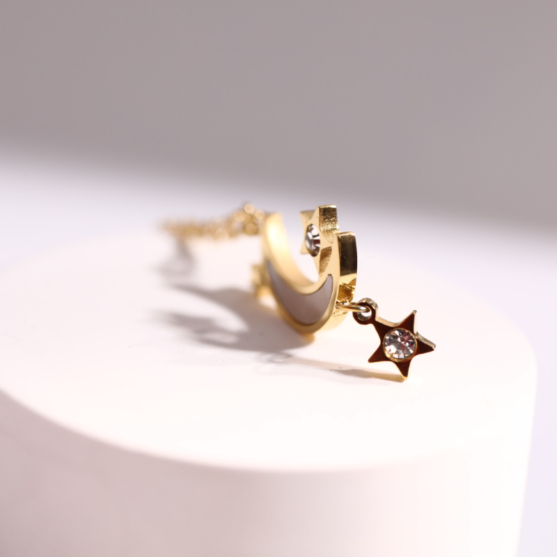 Simple Moon Star Pendant Inlaid Shell Zircon Titanium Steel Necklace_colorza_4