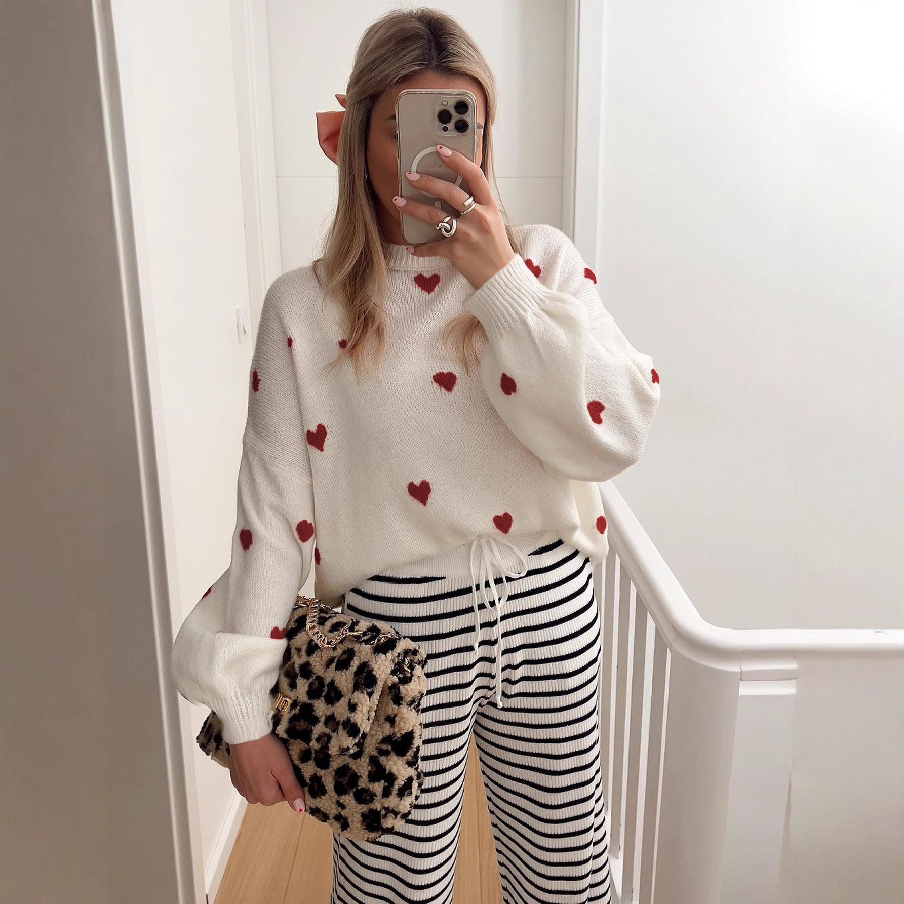 Cozy Knit Sweater For Women With Heart Pattern - Winter Warm Oversized Pullover Casual Tops, White/Red/Grey/Black, S-XXL_voghion.com