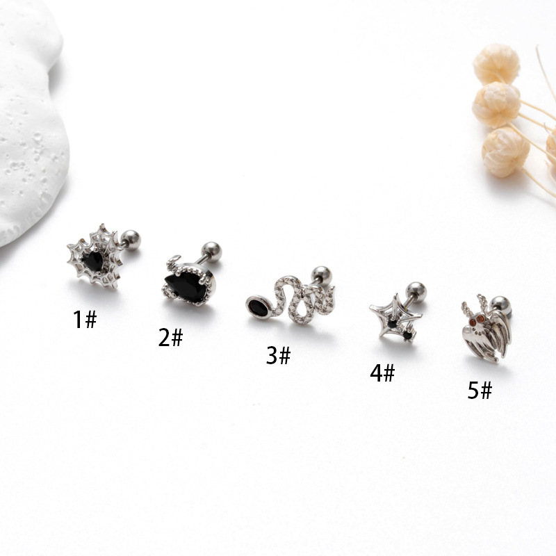 Orecchini cartilagine in acciaio inox con zircone nero_voghion.com
