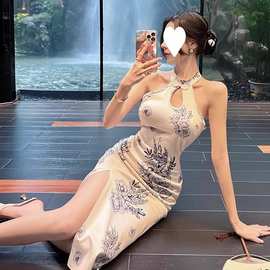 改良旗袍年轻款气质复古印花日常可穿中长款性感包臀连衣裙夏