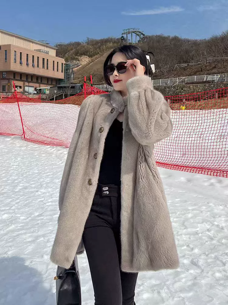 Mink fur coat, 2025 eco‑friendly thickened medium‑length integrated design for women