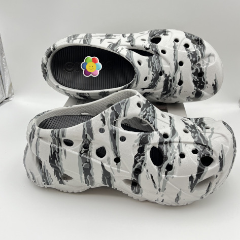 Coral Hole Shoes with Transfer Print, Summer Slippers for Men and Women, Summer Footwear with a Soft Feel, Fashionable Thick-Soled Height-Increasing Sandals Wholesale