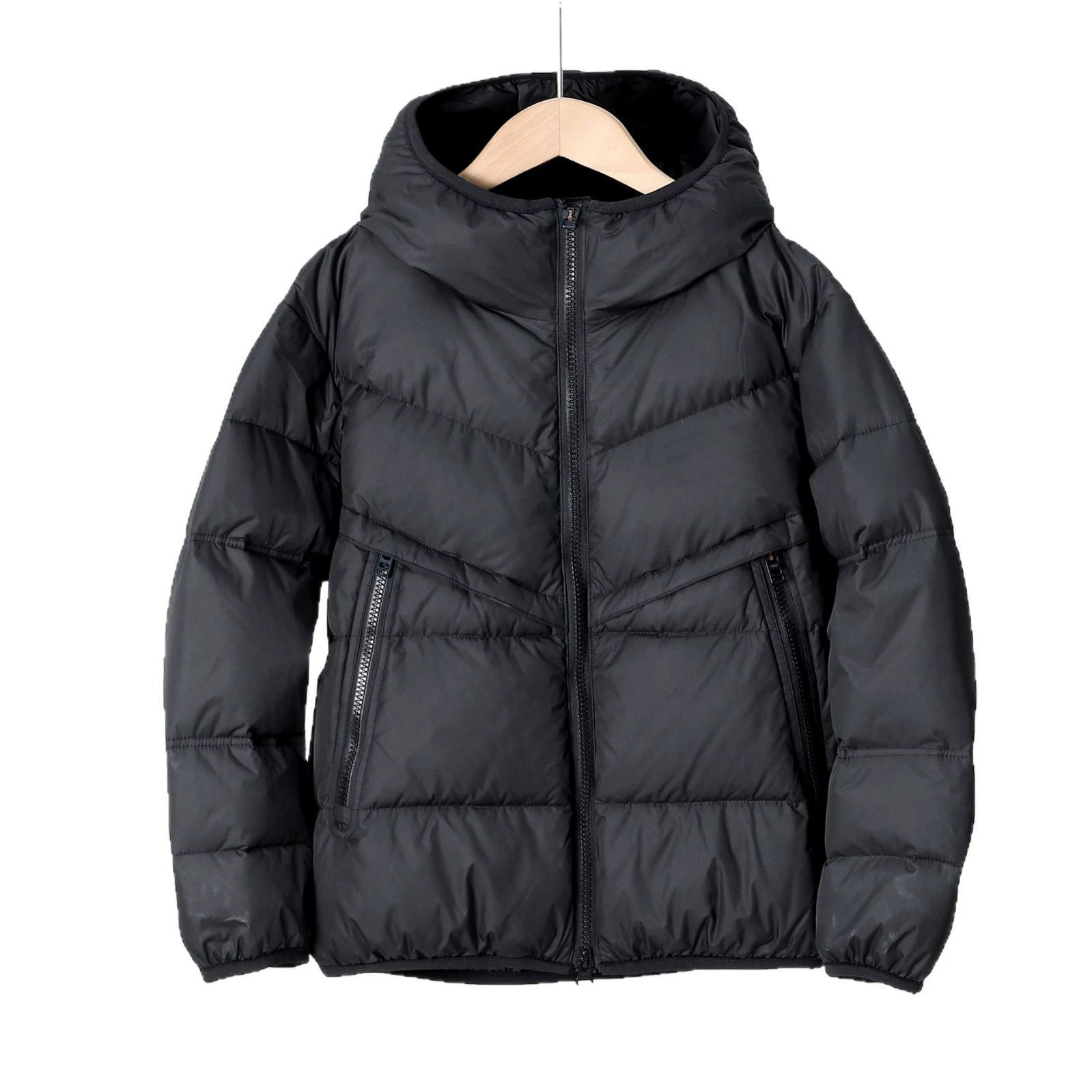 Chaqueta de plumón de alta calidad en vivo para hombres y mujeres de otoño y invierno de tendencia suelta para padres e hijos con chaqueta cálida para el cabello
