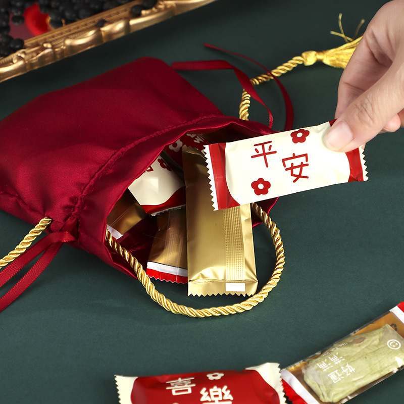 Bolsa de dulces de la boda bolsa de dulces chinos de la boda de terciopelo bolsa de dulces caja de regalo de compromiso regalo de mano bolsa de dulces de boda