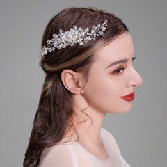 欧米のクロスボーダーのファッション真珠の櫛の手作りの編み物のドリルの水晶の髪の櫛の結婚式の写真は新婦の頭飾りを配ります。