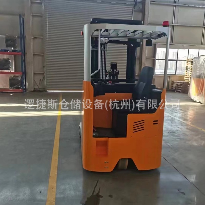 1.5吨2吨大前移电动叉车 座驾式侧站前移式叉车 锂电池前移堆高车