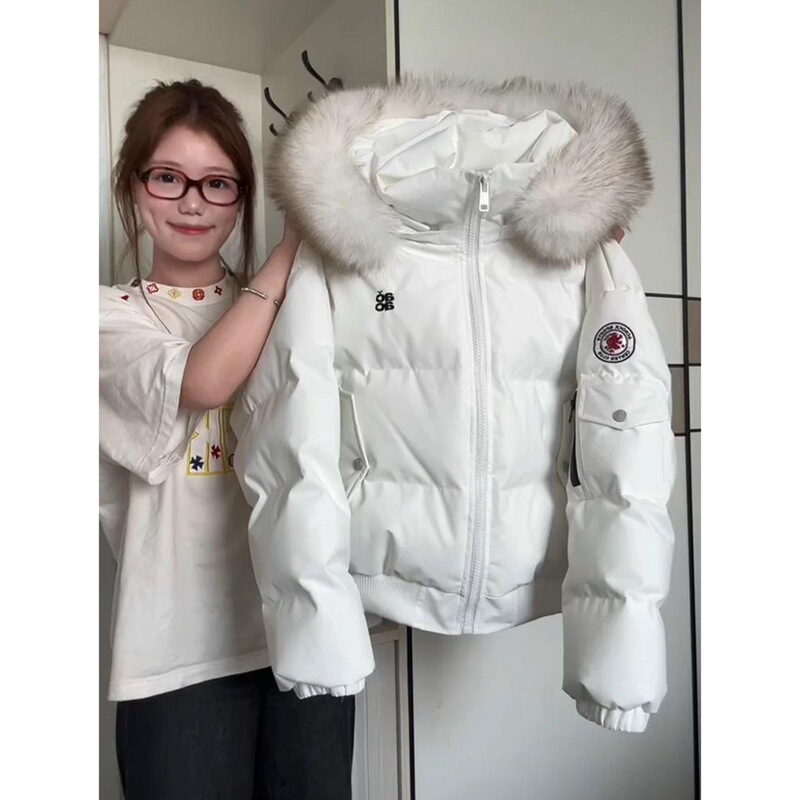 American-Style Workwear High Street White Fur Collar Hooded Cotton Jacket for Women, Winter Thickened Warm and Stylish Couple's Cotton Coat American-Style Workwear High Street White Fur Collar Hooded Cotton Jacket for Women, Winter Thickened Warm and Stylish Couple's Cotton Coat