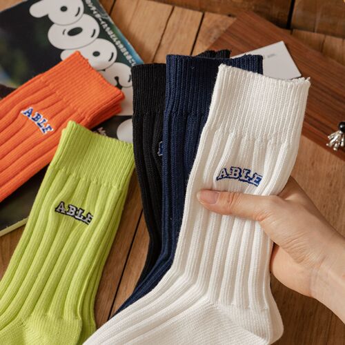 Thick line embroidered letter socks for men, medium and high socks, Shawn Yue fluorescent green thickened stockings, sports pile socks for women