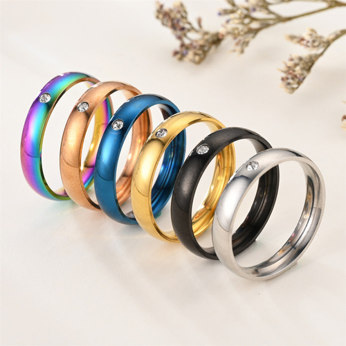 4MM diamond-encrusted spherical smooth surface engravable ring. Simple design couple ring. Manufacturer of large wholesale quantity and preferential treatment.