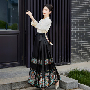 Original Flying Horse Noodles Weaving Gold National Style Makeup Flower Antique Style Daily 2024 New Spring and Autumn Hanfu Ming Style Chinese Toast