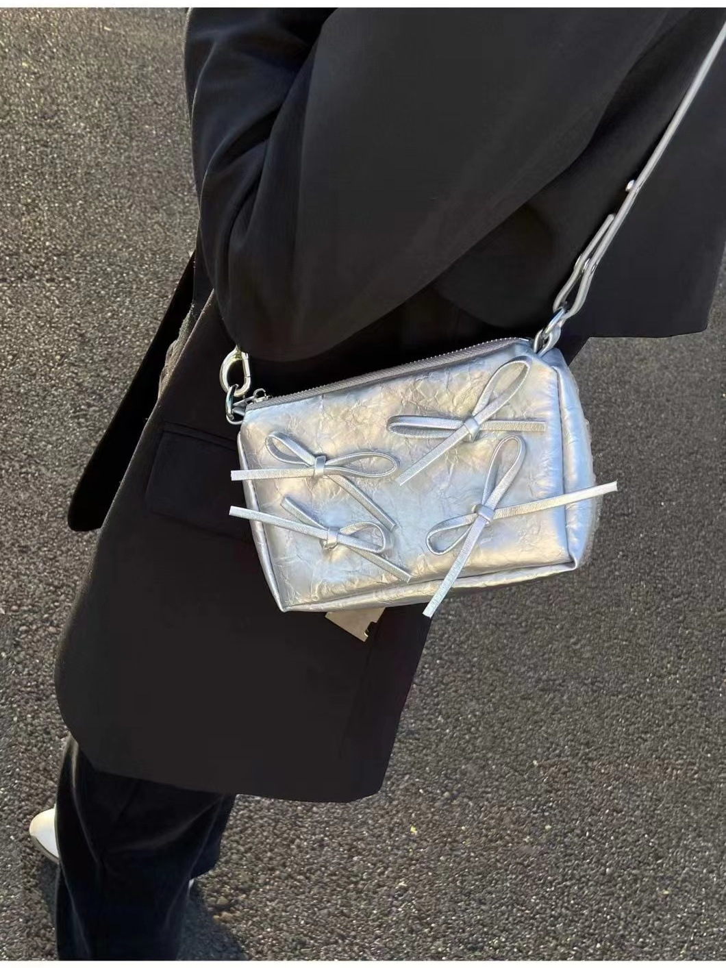 Bolsa de verano de las mujeres bolsa de nicho estilo perezoso bolsa de plata bolso de hombro pequeño bolso cuadrado cadena axila bolsa Mujer