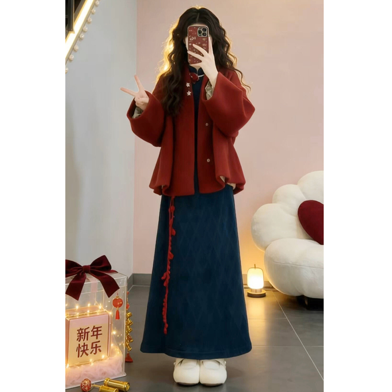 New Year's Outfit Red New Chinese Style National Style Cheongsam Dress Women's Autumn and Winter Outfit Set Long Skirt New Year's Outfit Red New Chinese Style National Style Cheongsam Dress Women's Autumn and Winter Outfit Set Long Skirt