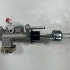 制动总泵;离合器总泵;离合器分泵